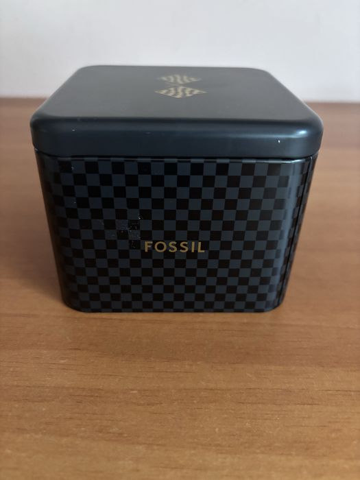 Ceas fossil nou cu garantie