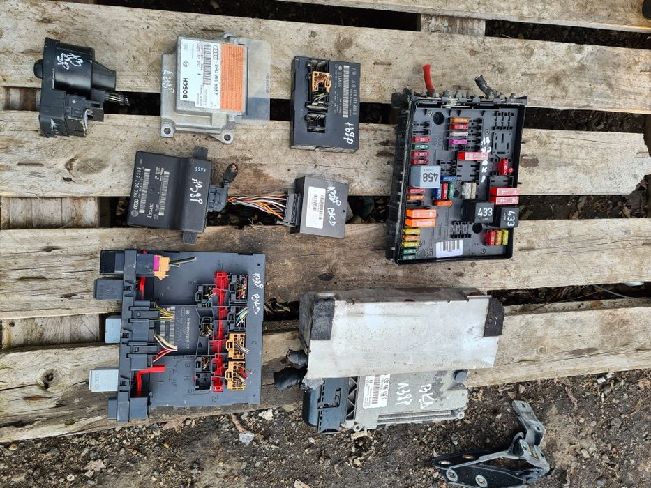 Bloc lumini,modul gateway,confort,remorcare,calculator motor audi a38p