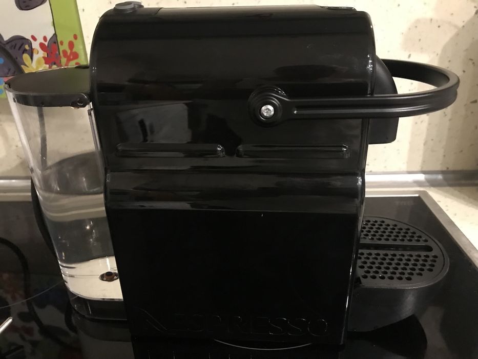 Nespresso Mini Essenza и Nespresso Inissia