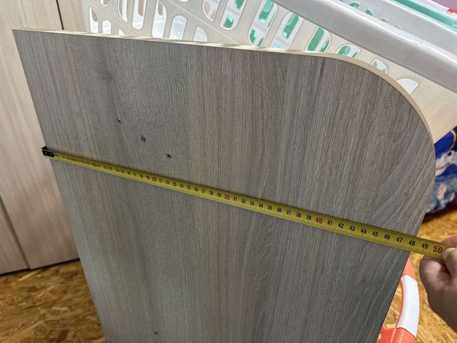 Етажерка за играчки