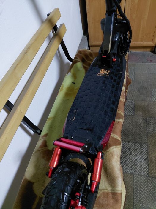 Kugo M4 Pro Plus Black and Red