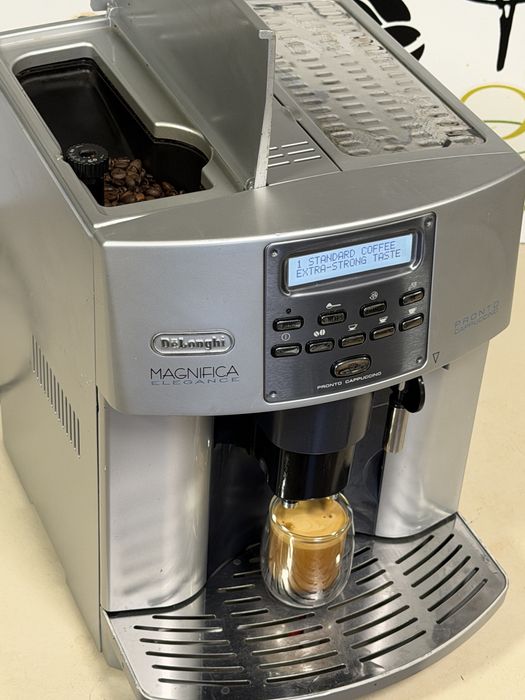 Кафемашина кафе автомат delonghi Elegance с гаранция