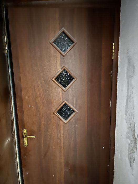Продам межкомнатные двери (6 шт.)