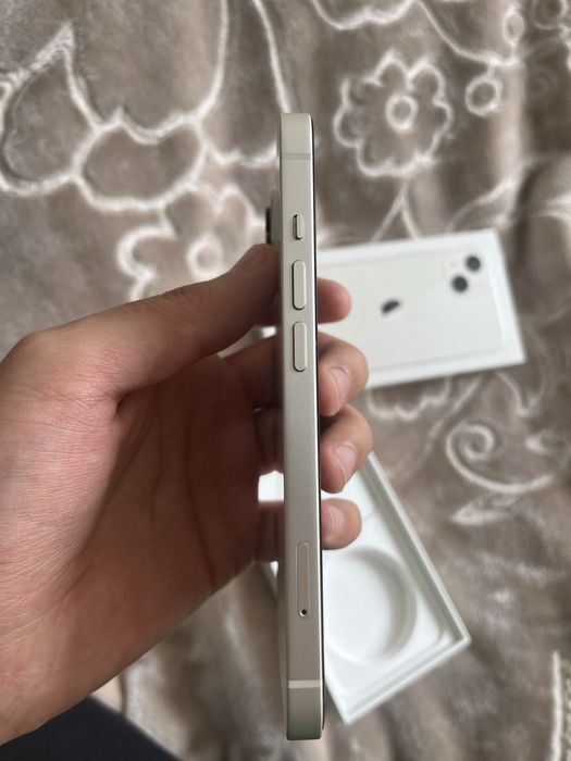 Продам айфон 13, 128 гб белый