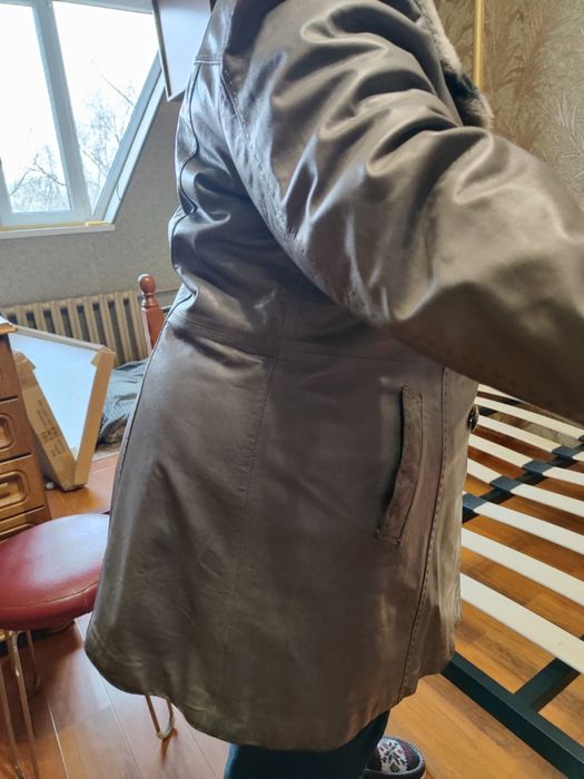 Продам кожаную дубленку
