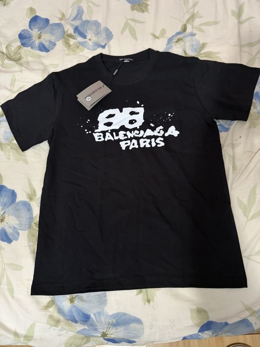 Tricou Balenciaga