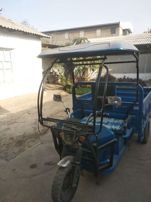 Skuter muravey sotiladi