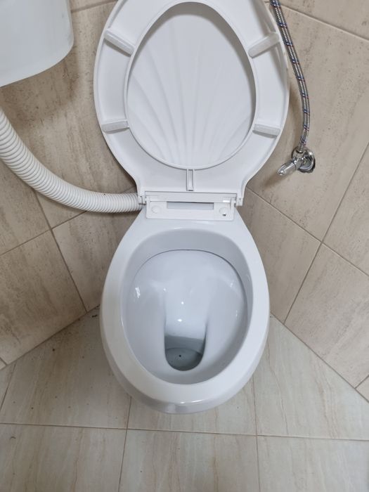 Толетна чиния с казанче