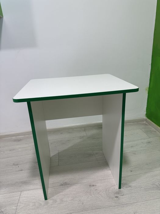 Продается стол ученический, парта