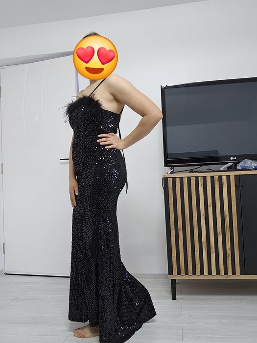 Rochie de seară cu pene