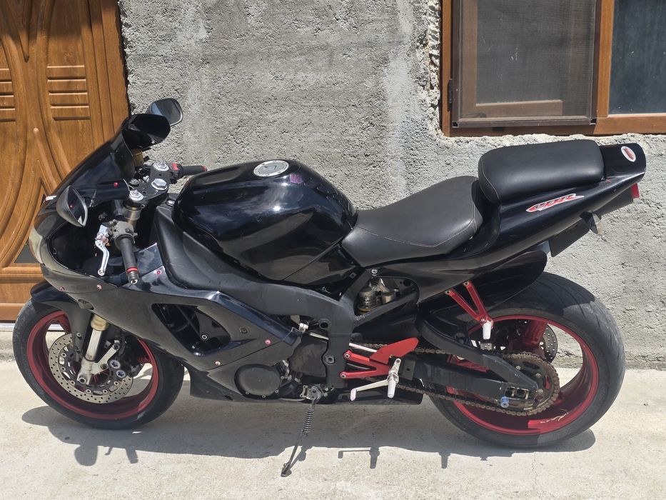 Yamaha r1 1000cm