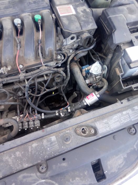 Рено Лагуна 2 на части 1.8 бензин/газ