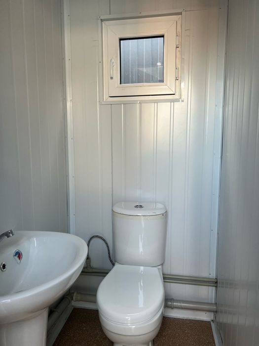 Контейнер с душевой, санузлом, туалетом