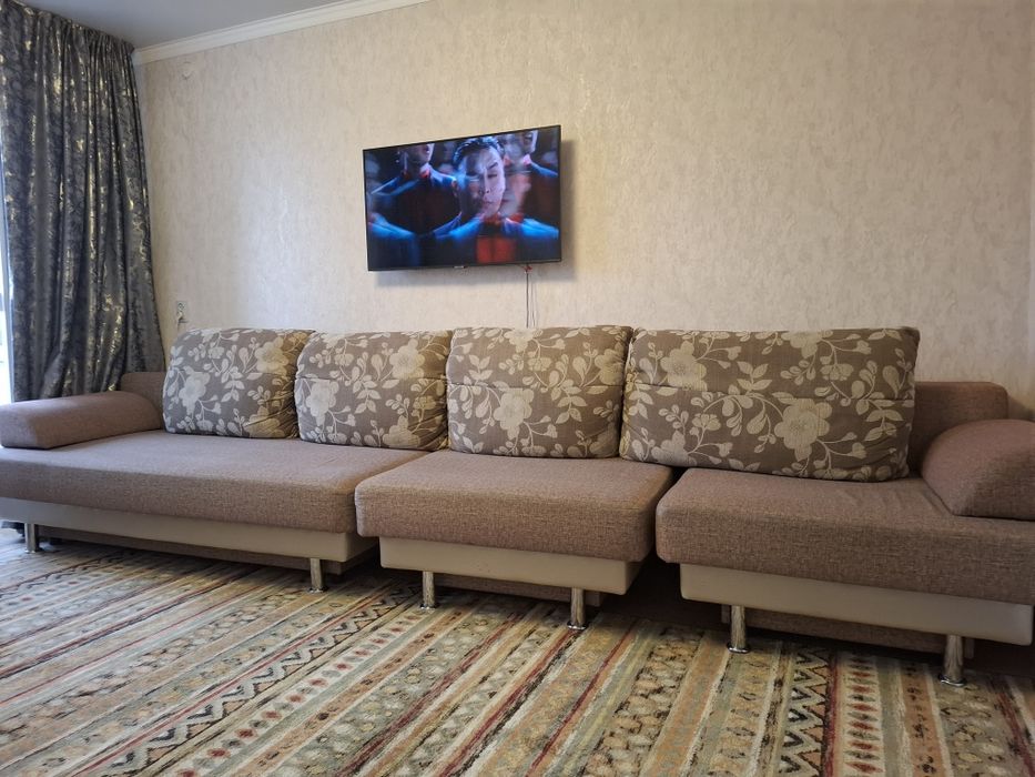 Продам диван б/у