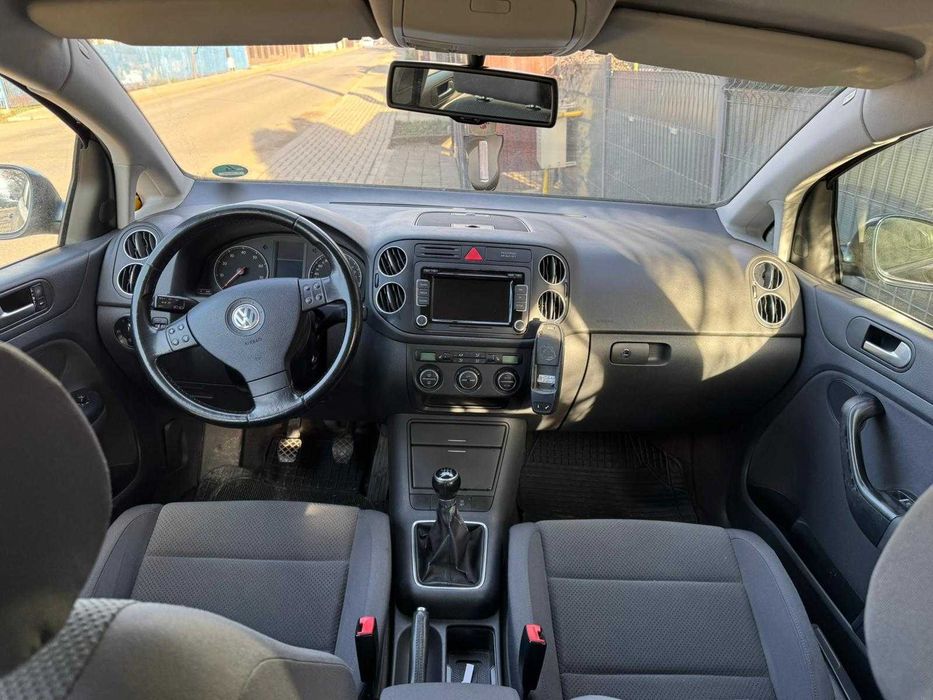 Volkswagen golf plus