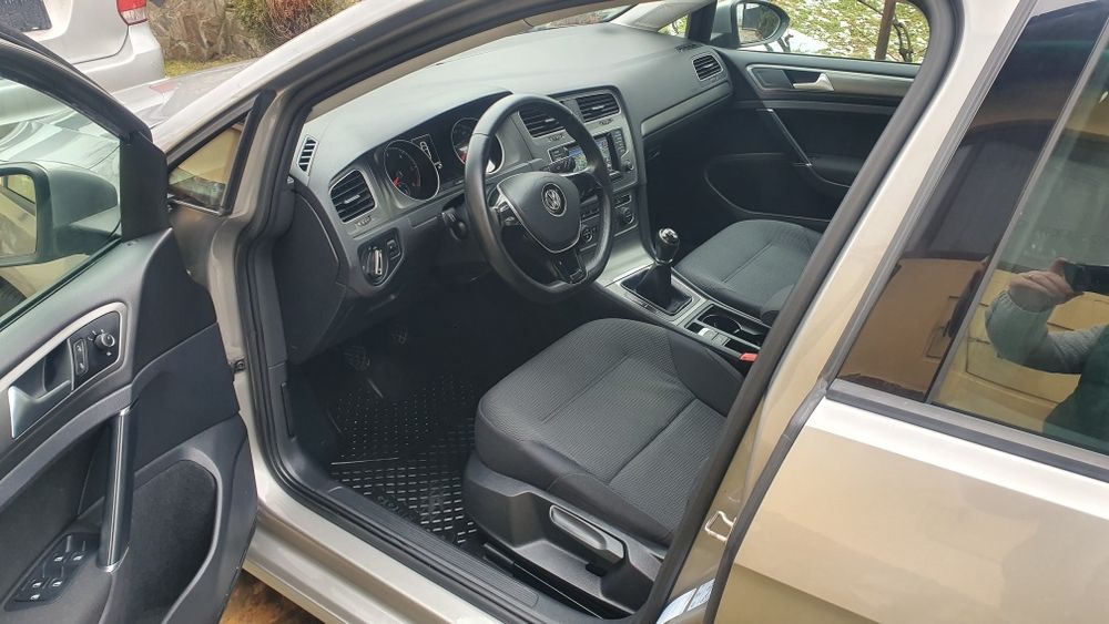 Golf 7 2.0.150 cp 170.000km navigatie park pilot incalzire in scaune