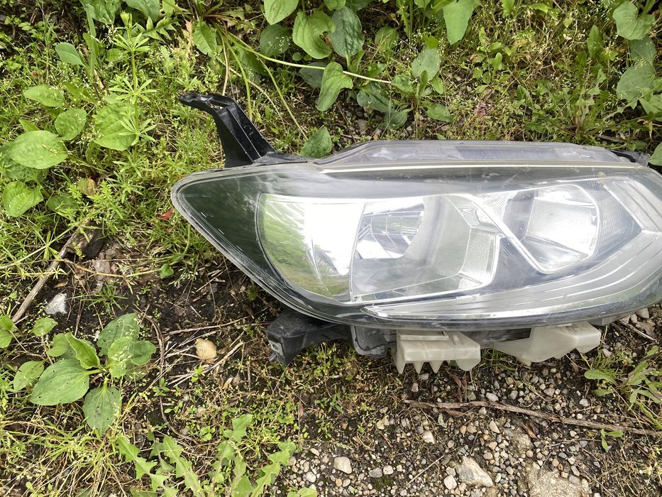 Far Nissan Pulsar 2014 - 2018 far dreapta pulsar