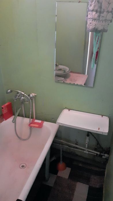 Продам 2 комнатную квартиру