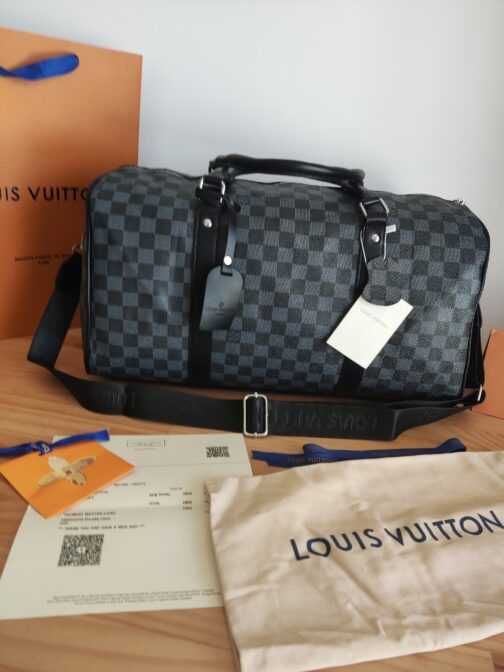 In stoc voiaj, geanta sport piele Louis Vuitton 1109.13