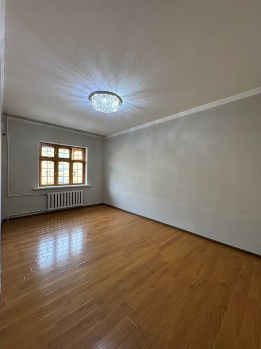 3/3/5. 2х6 балкон. Шайхантохурский район Срочно продается 3-комнатная