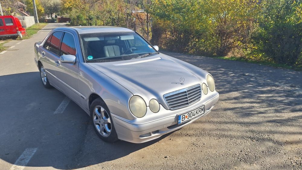 Vând Mercedes Benz E220CDI