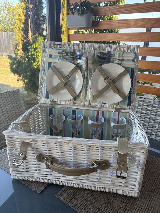 Set cos picnic 4 persoane