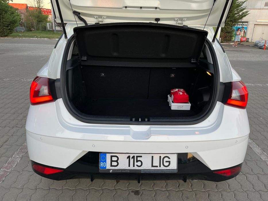 Hyundai i20  Led Line