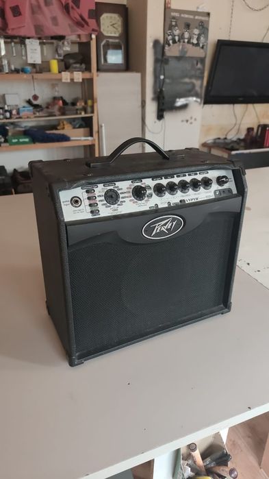 Гитарный процессор ZoomG3Xn  и Комбоуселитель  PeaVey Viper