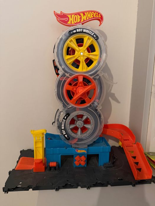 Писти писти hot wheels