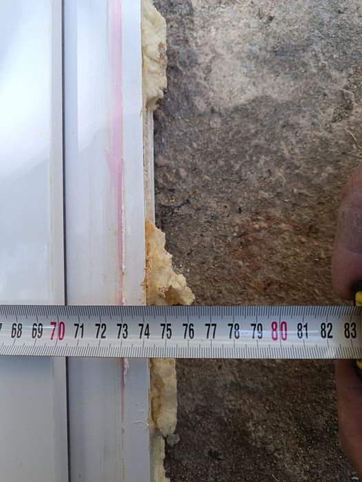 Продавам пвц дограма salamander