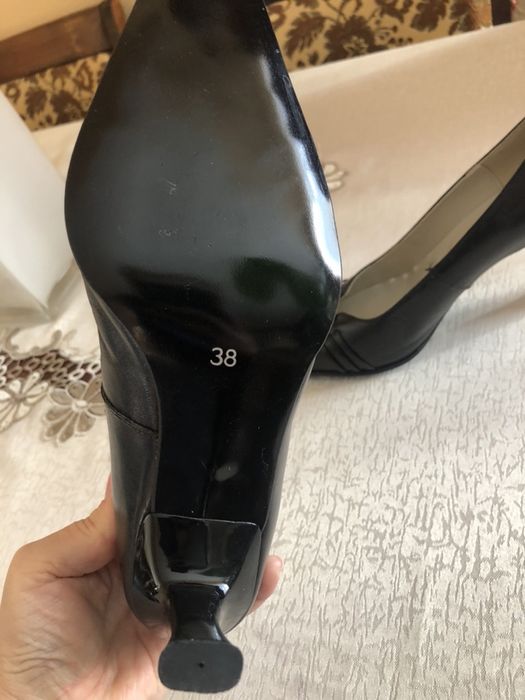 Pantofi piele naturala noi