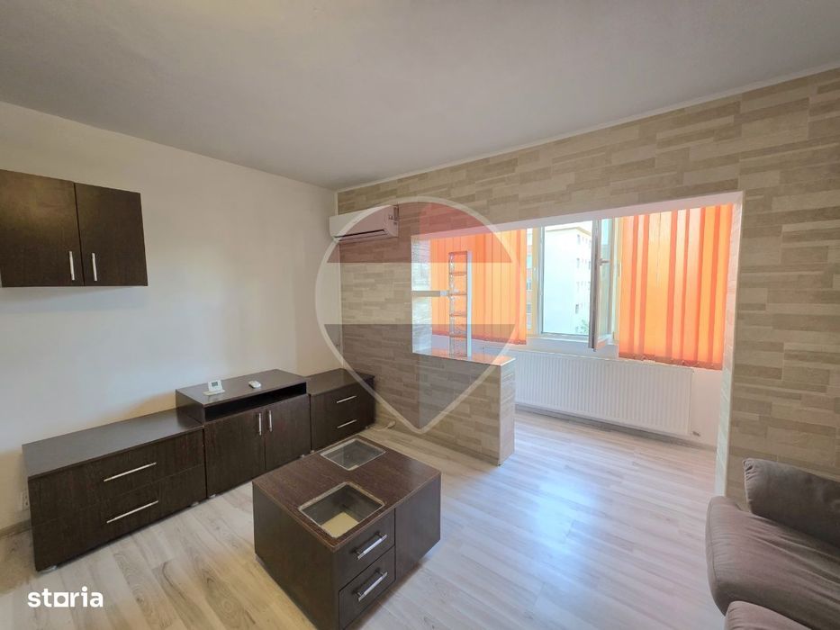 Apartament 4 camere decomandat etaj 2 centrala în zona Confectii