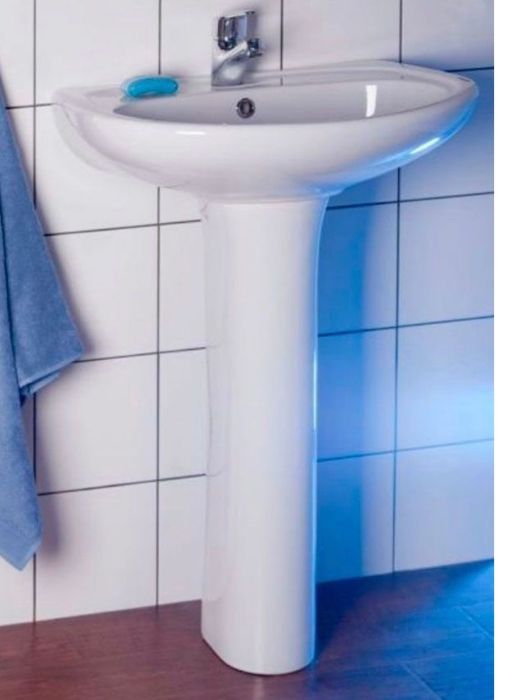 Новые плита, унитаз, раковина