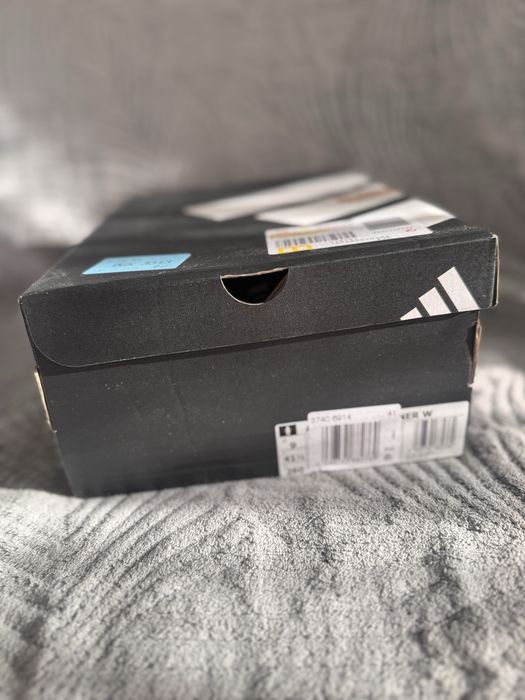 Кроссовки Adidas