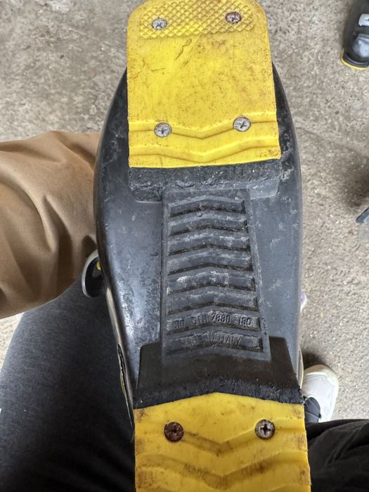 Clapari de schi si bete de schi