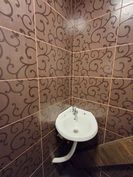 Дава се под наем Магазин в Търговище, Център - 12 кв.м за 139.23 € - Снимка #3