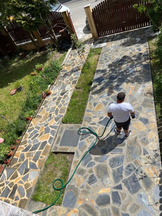 Vindem si montam piatara naturala de munte in toata tara facem lucrari  oriunde in tara pt det sunati