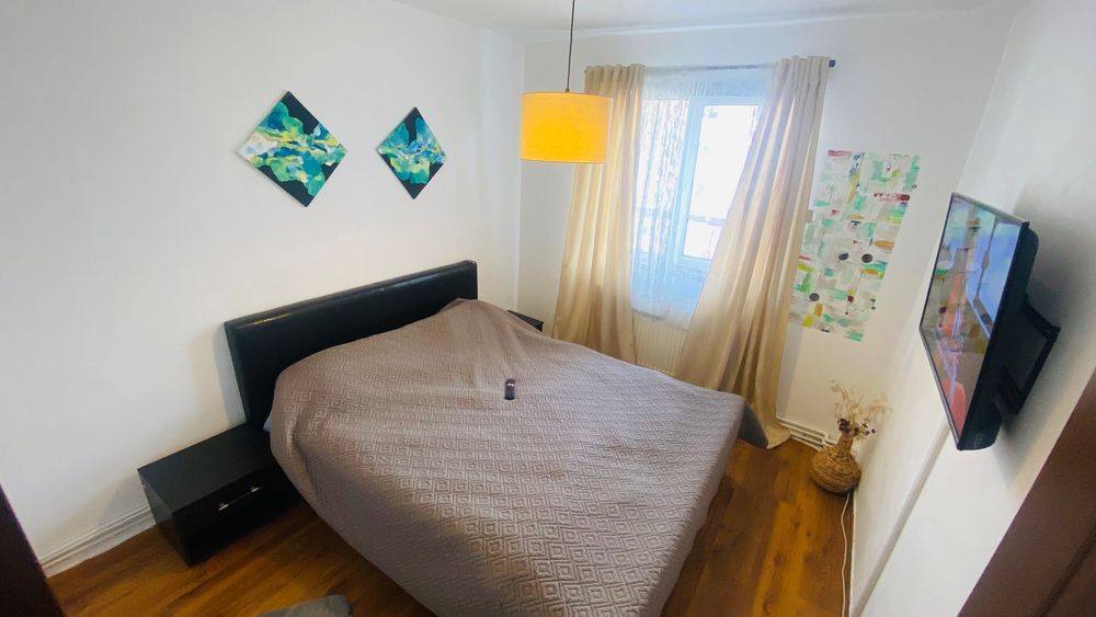 Apartament 3 camere, utilat, mobilat, plus loc de parcare !