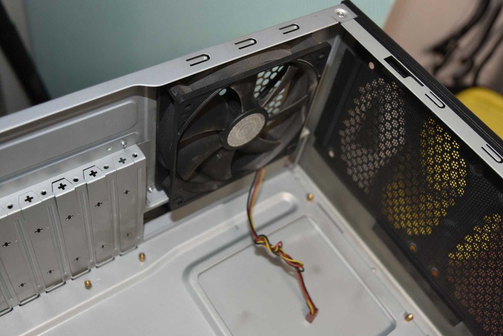 Кутия за компютър Cooler Master + захранване - 4 броя