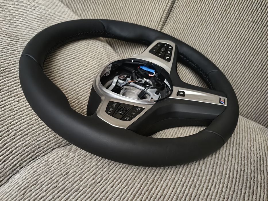 Volan OEM Bmw G30/31 LCI M pack.