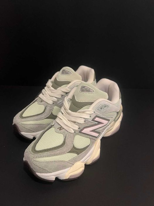 New Balance 9060