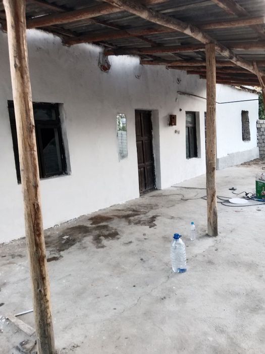 HOVLI 3 sotih 3 hona SOTILADI SVET, SUV, GAZ BOR 30,000 kelishiladi