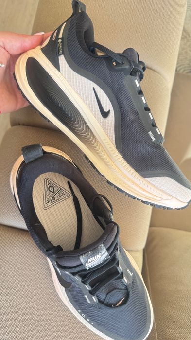 Дамски маратонки Nike Vomero 18 GTX (Gore-Tex).