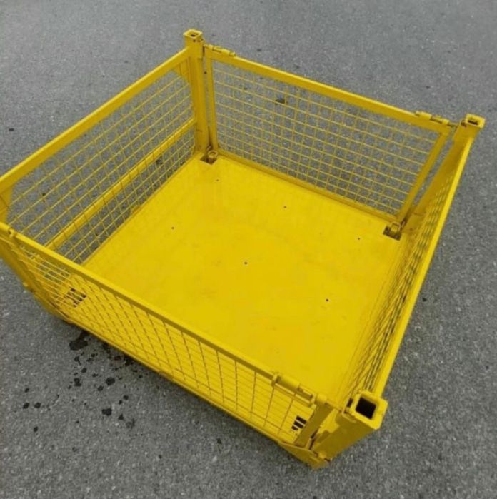 Box paleți metalice industriale  cu pode de tabla groasa