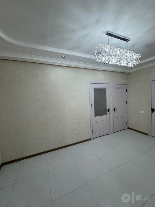 Продается трех комнатная квартира