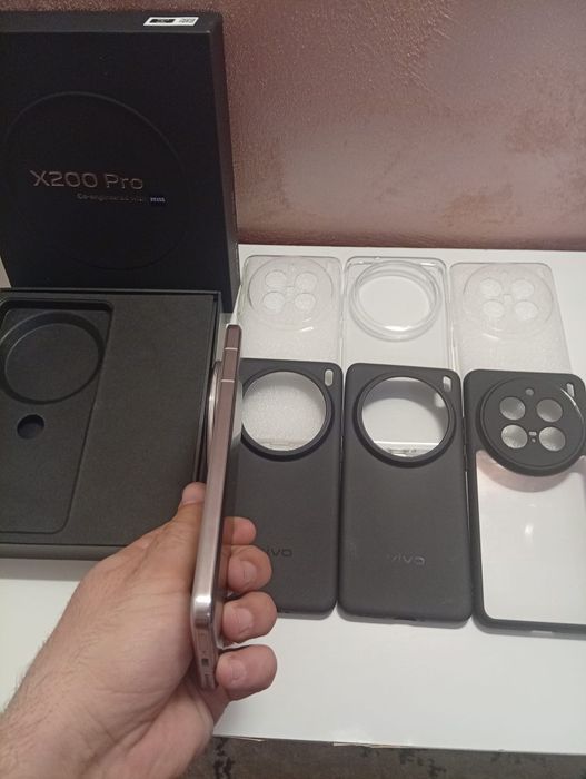 Vând / Schimb VIVO X200 PRO - IMPECABIL ( EUROPA )