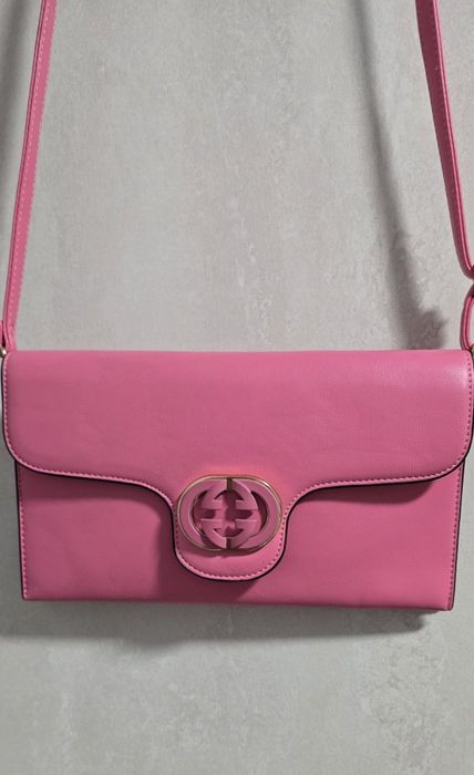 Нова.  Дамска оригинална  чанта  Gucci Petite GG / Interlocking G).