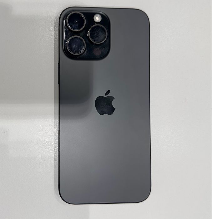 iPhone 16 Pro Max 256 ГБ — eSIM