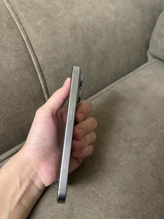 Продам iphone 15 pro
