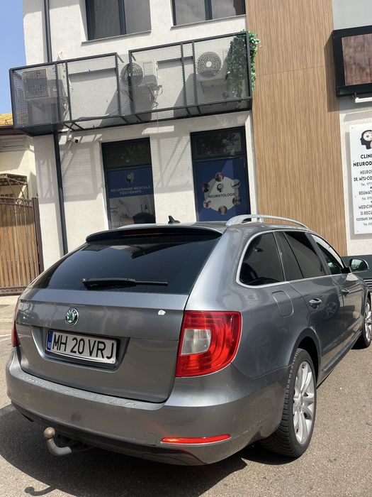 Masina skoda superb inca in generatie
